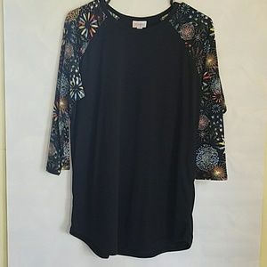 Preowned LULAROE Randy, size Medium.